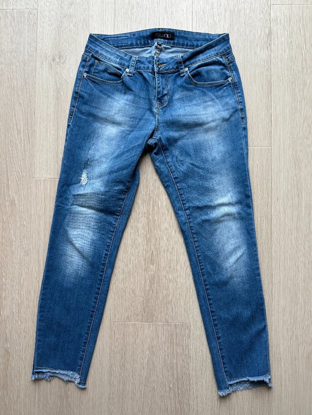 Grace in LA Skinny Jeans Medium Wash Distressed Size 28